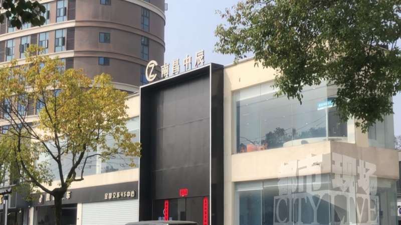  南昌购车风波不断，豪车租赁者遭遇二手路虎隐患；问题车辆曝光后，交易各方态度各异。 汽车科技