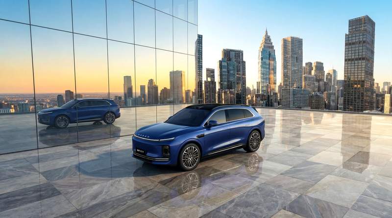  星途EX7以全新设计风格亮相，性能豪华大五座SUV开启盲订；航空级技术加持，重新定义20万级价值标杆。 汽车科技 星途EX7以全新设计风格亮相，性能豪华大五座SUV开启盲订；航空级技术加持，重新定义20万级价值标杆。 汽车科技